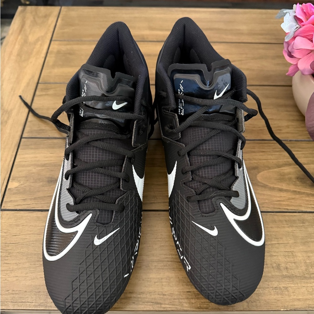 Men’s Nike Vapor Elite Football Cleats